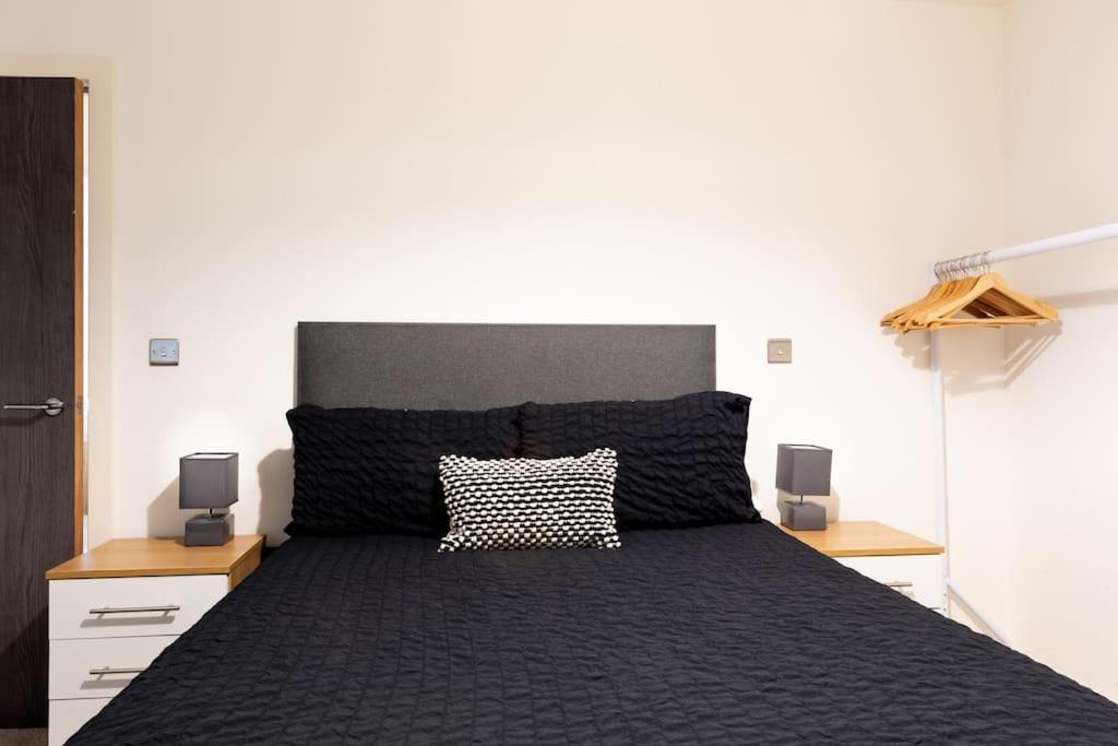 2 Bed Apartment With Pool Table Bradford  Exteriör bild