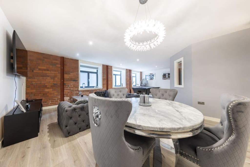 2 Bed Apartment With Pool Table Bradford  Exteriör bild